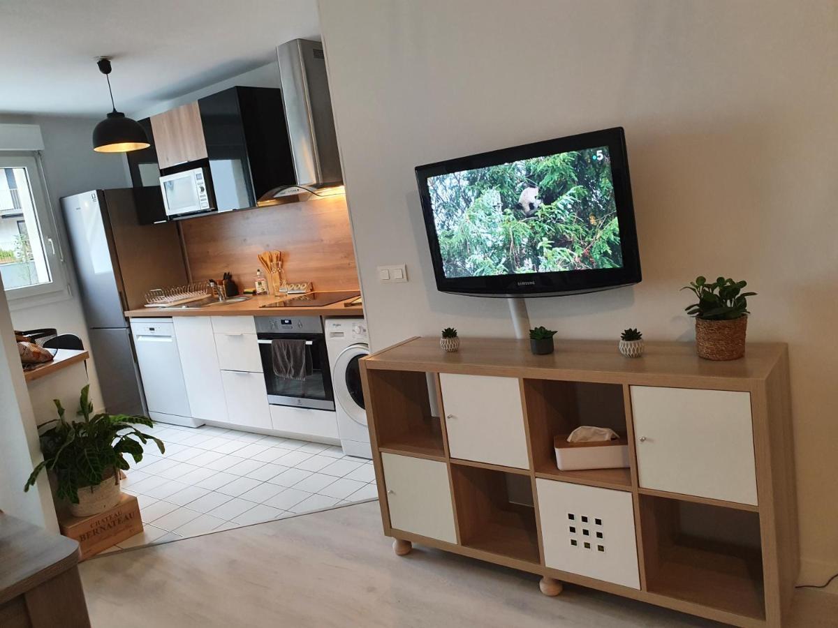 Magnifique Appartement Avec Garage Prive Et Terrasse Reims Exterior photo